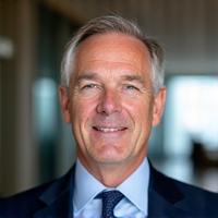 Portrait of Mark Thompson